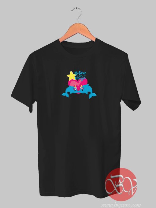 Dolphins Love T-shirt